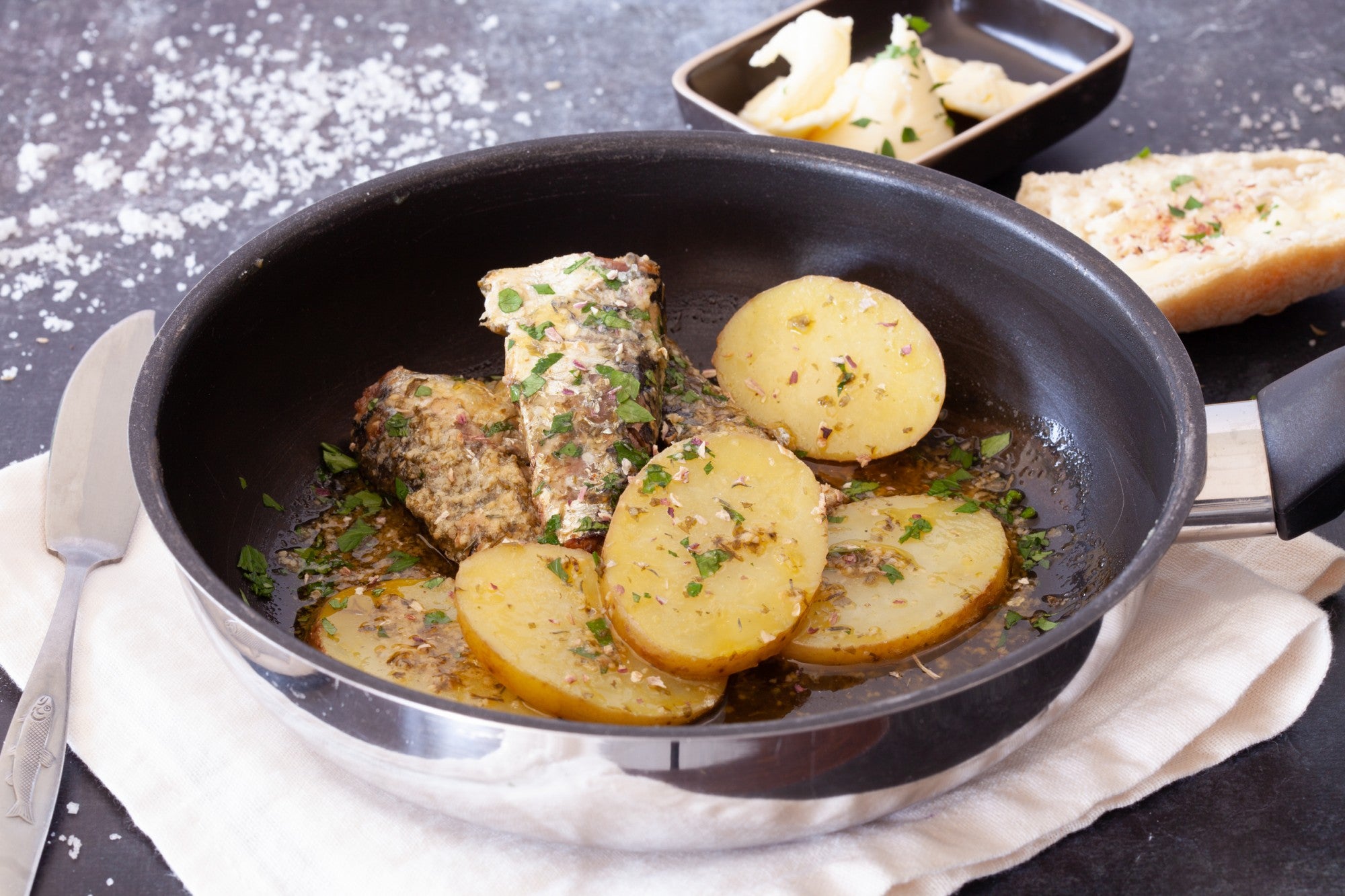 Sardinen in Butter - La Sardine au Beurre